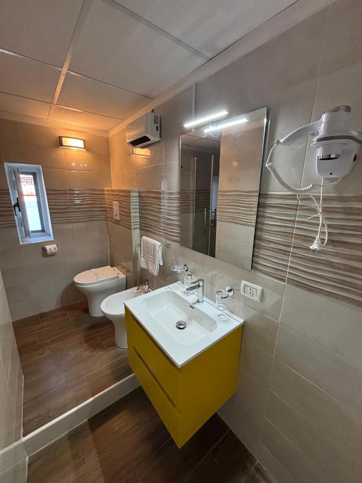 Mareluna Rooms Margherita Di Savoia Exterior foto